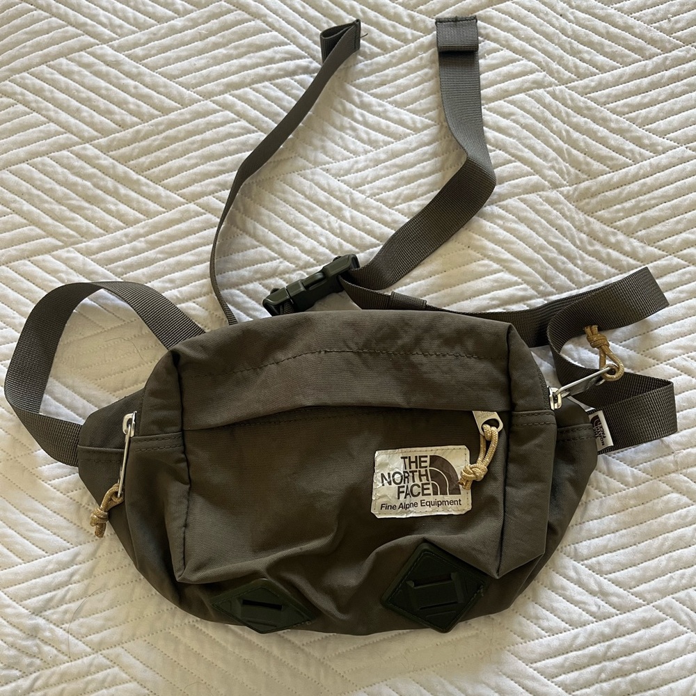 The North Face Khaki Waist Bag